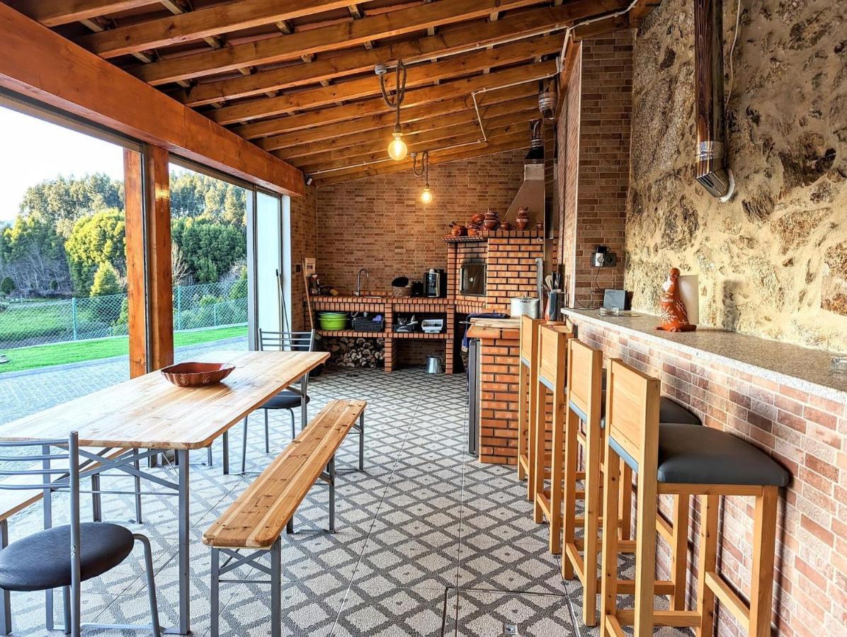 Fonte Retreat Home - Jacuzzi And Heated Swimming Pool Sandim Exterior foto